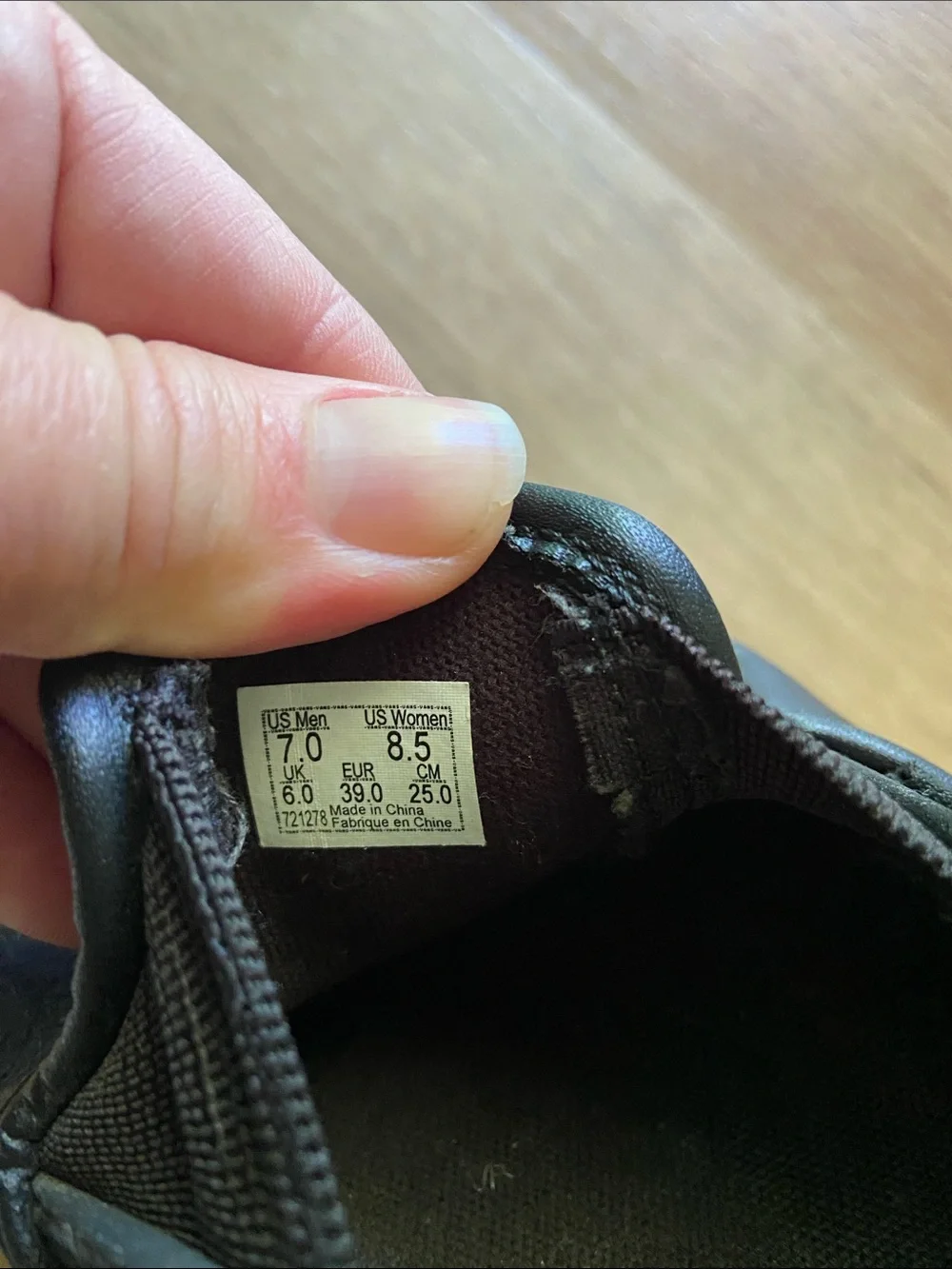 Vans Skater Black Leather Slip-On Sneakers with White Sole. Woman’s 8.5/Mens 7